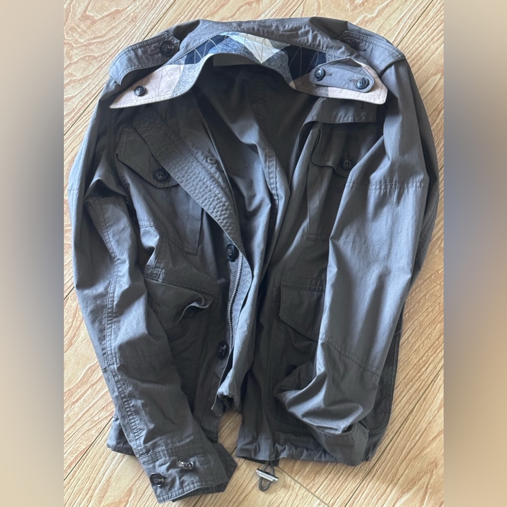 EXTREME RARE Burberry Olive Jacket with Burberry print collar